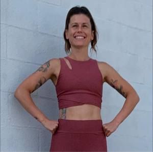 Meet your Posher, Cari